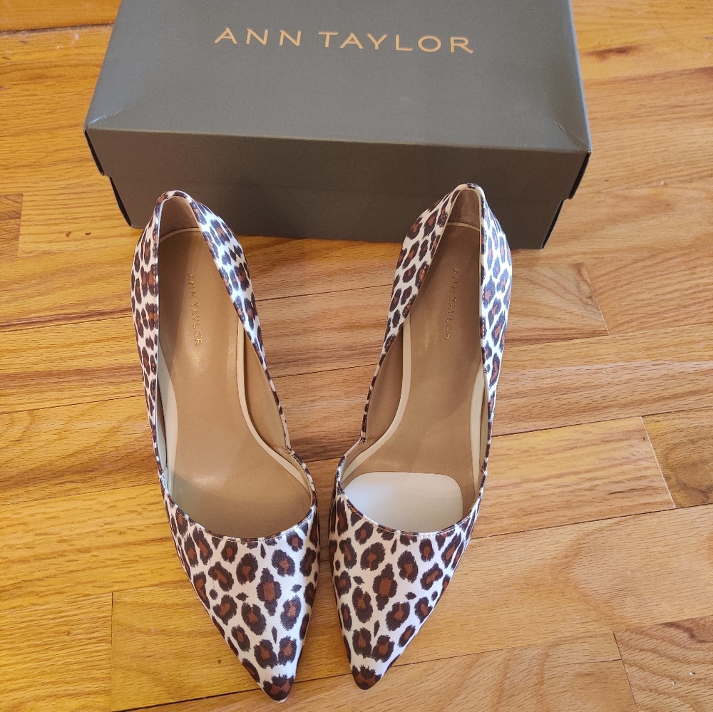Ann Taylor pump